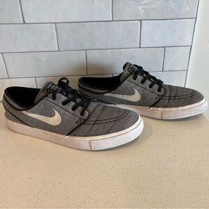Nike SB Portmore II Solar Men Size 11 880269-004 Gray Black Skateboarding Shoes